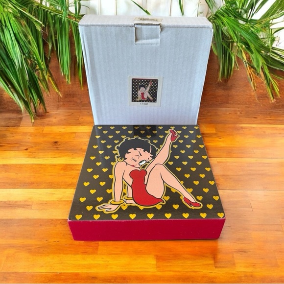 NEW Betty Boop Wall Art by Spoontiques - Gold Hearts & Red Dress - With Box! - Picture 7 of 11